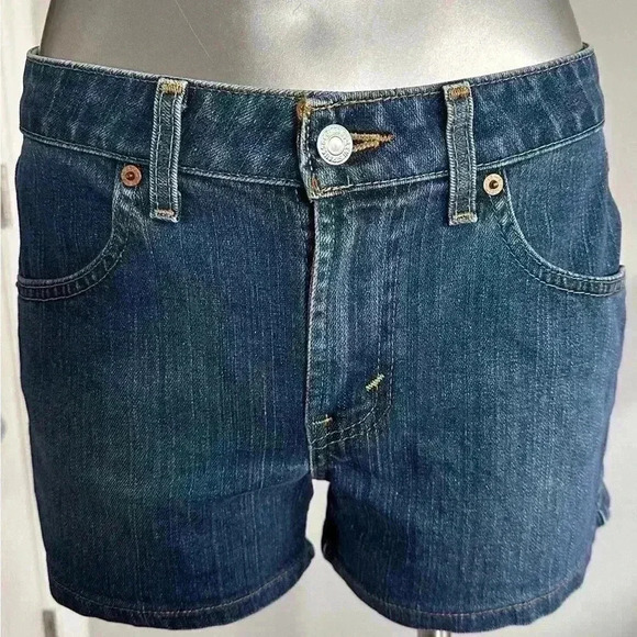 Levi's Pants - 💎Woman’s Vintage Levi’s Denim  Shorts